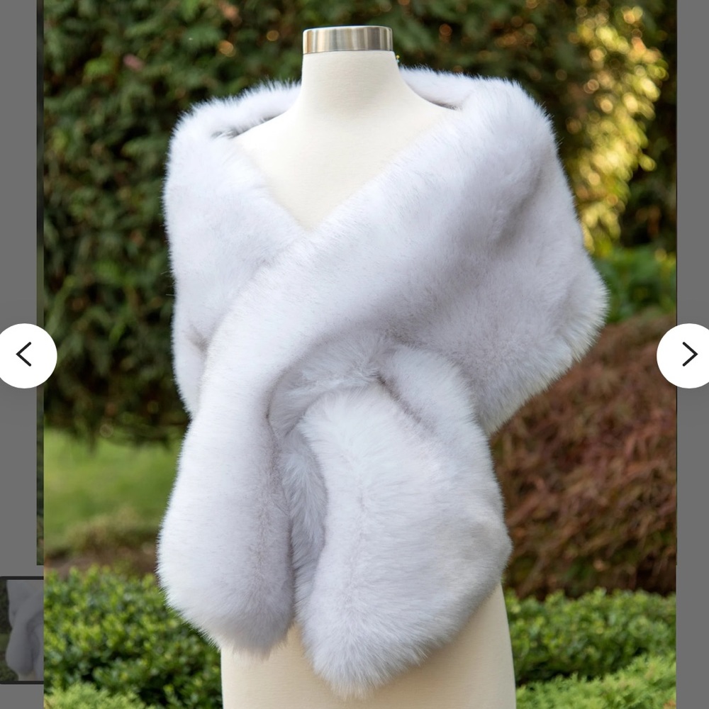 Light gray faux fur shawl